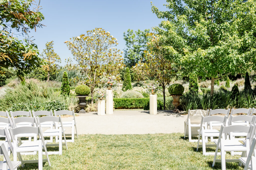 ceremony space bridal boquet at park winters wedding captured by sacramento wedding photographer